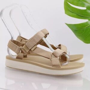 TEVA Universal Midform Sandals in Tan — Size 8, Worn Once!
